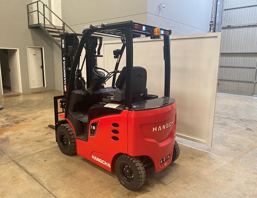 Carretilla Elevadora Electrica 1.800 kg. 3